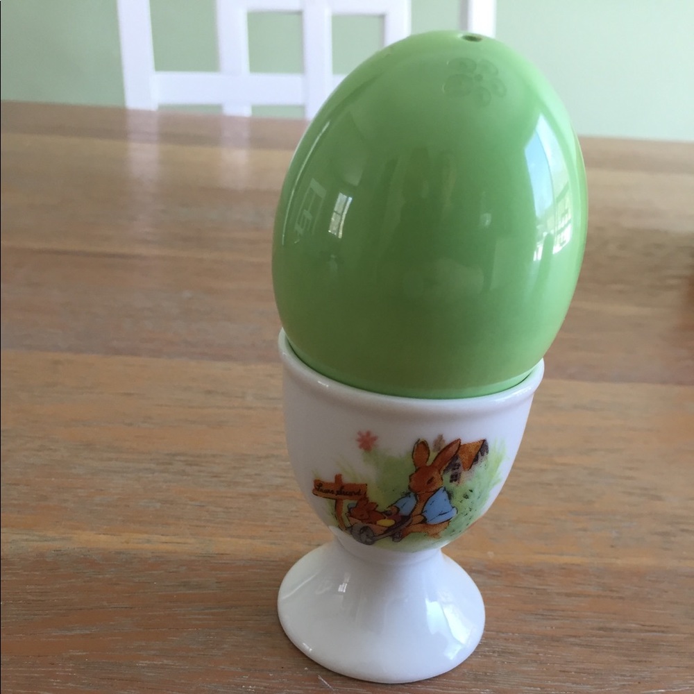 Boiled egg holder